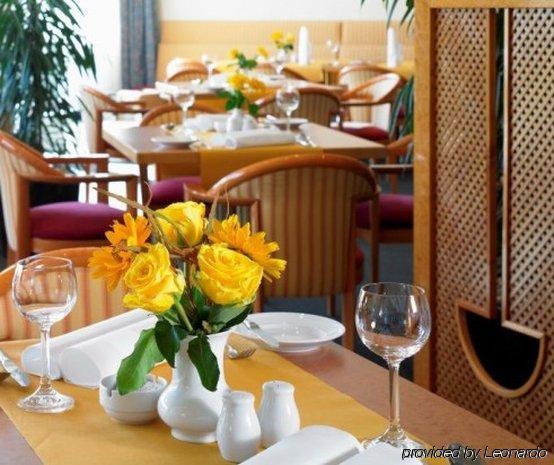 Sachsenpark-Hotel 라이프치히 레스토랑 사진