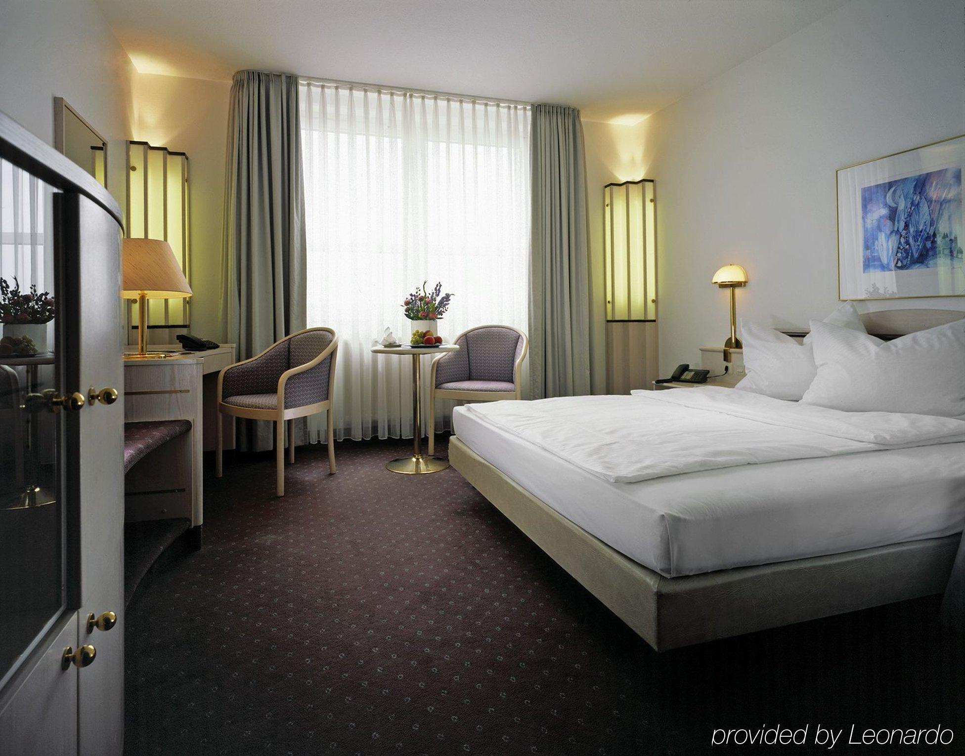 Sachsenpark-Hotel 라이프치히 객실 사진