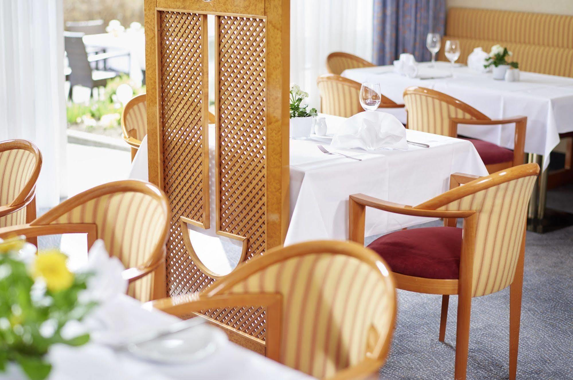 Sachsenpark-Hotel 라이프치히 외부 사진